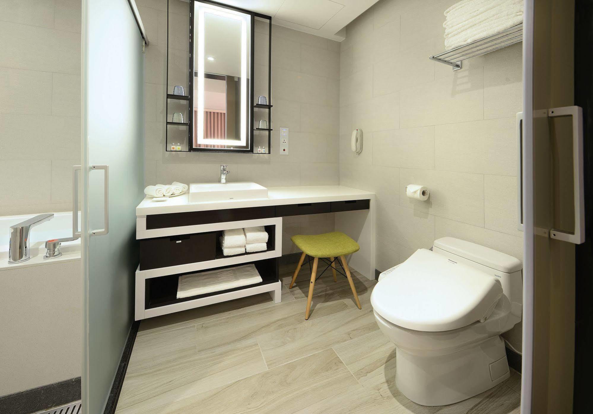 Uinn Business Hotel-Shihlin Taipei Dış mekan fotoğraf