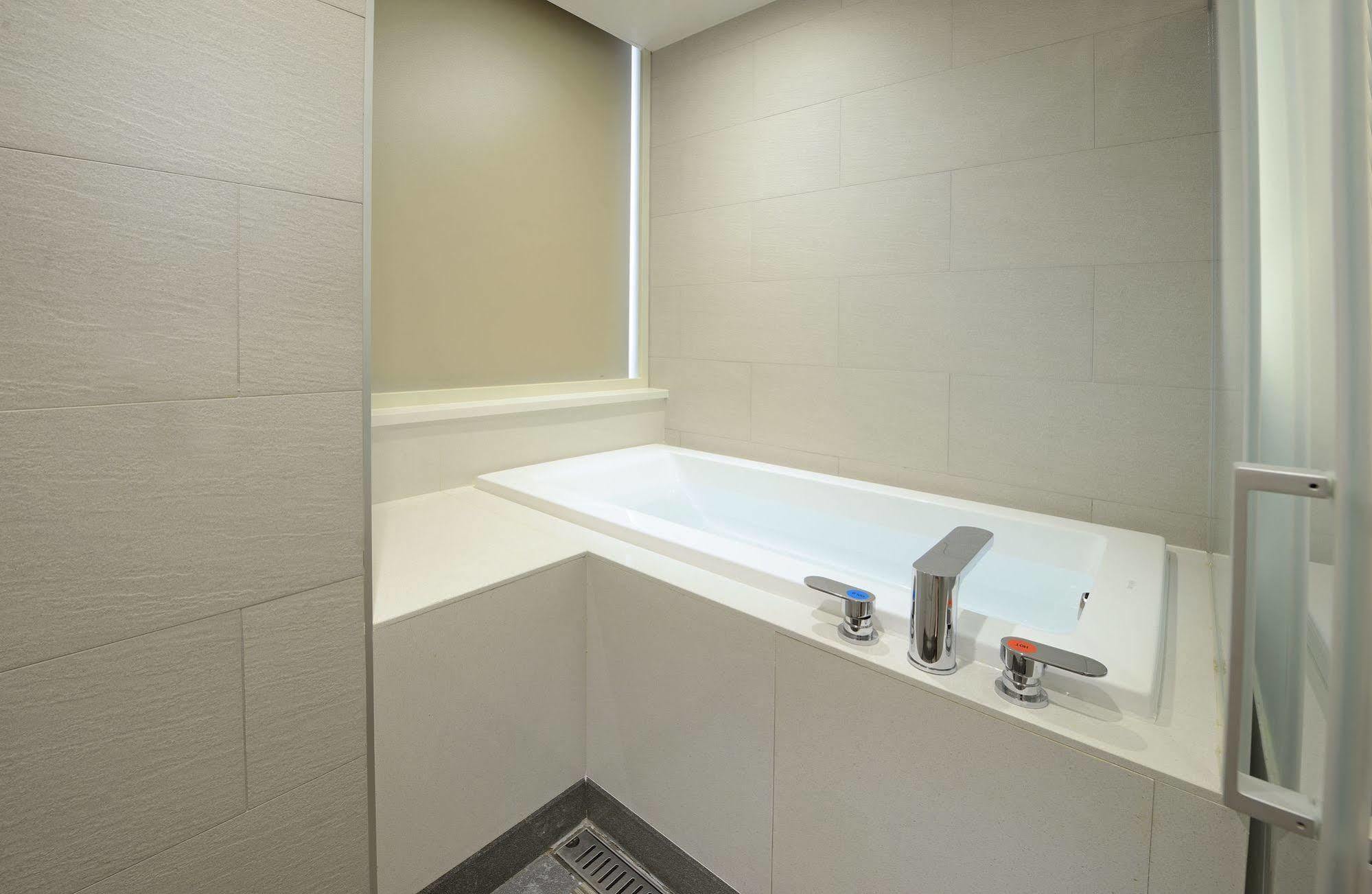 Uinn Business Hotel-Shihlin Taipei Dış mekan fotoğraf